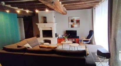House 6 rooms of 140 m² in Saint-Augustin-des-Bois (49170)