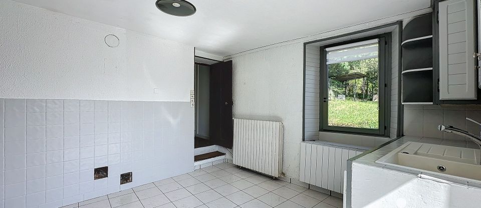 House 5 rooms of 83 m² in Seyssins (38180)