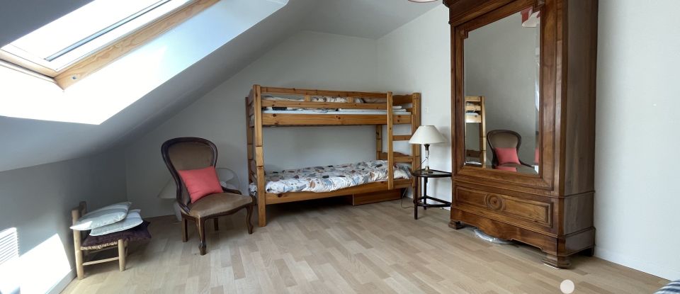 Maison traditionnelle 6 pièces de 131 m² à La Chapelle-sur-Erdre (44240)
