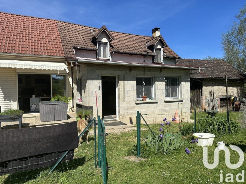 Maison de campagne 4 pièces de 107 m² à Naves (19460)