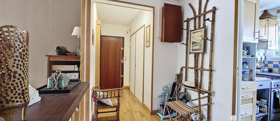 Appartement 4 pièces de 85 m² à Bordeaux (33300)