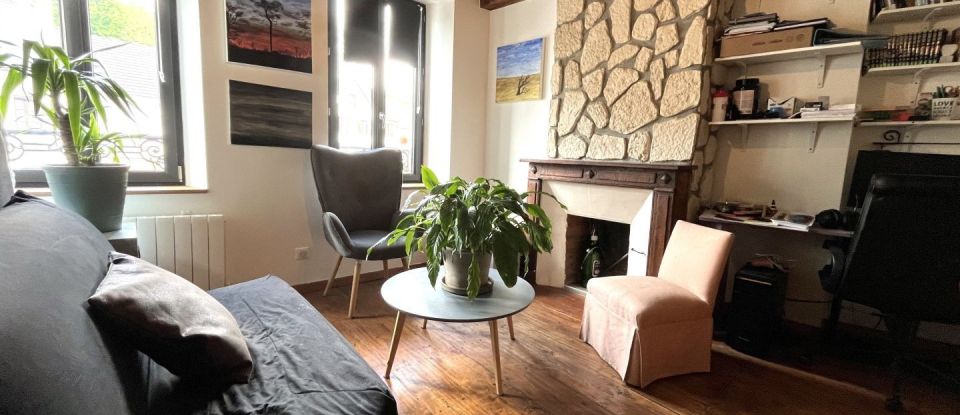 House 5 rooms of 84 m² in Marseille-en-Beauvaisis (60690)