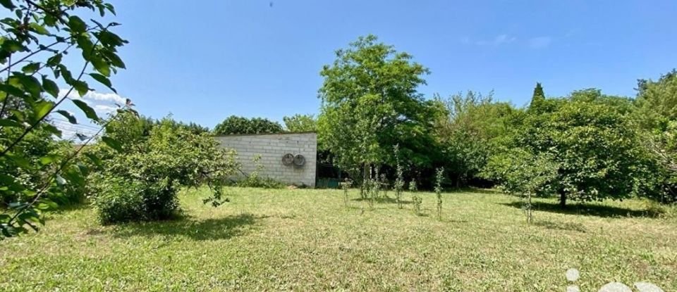 House 5 rooms of 142 m² in Piolenc (84420)