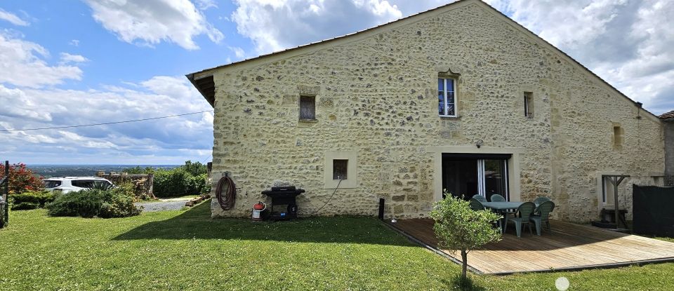 House 7 rooms of 230 m² in Saint-Caprais-de-Bordeaux (33880)