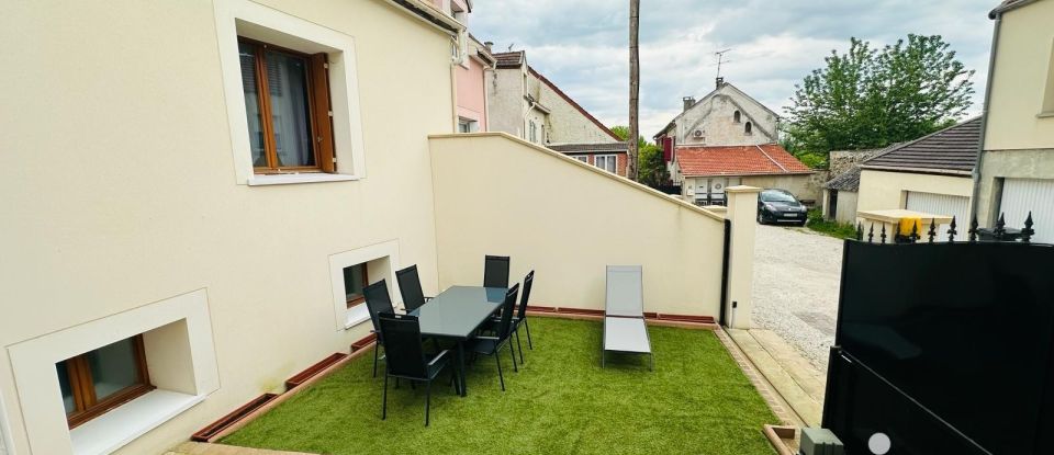 Maison de village 6 pièces de 200 m² à Mareuil-lès-Meaux (77100)