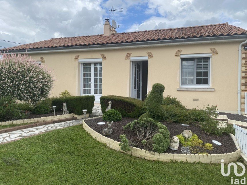 House 5 rooms of 101 m² in Bretignolles (79140)