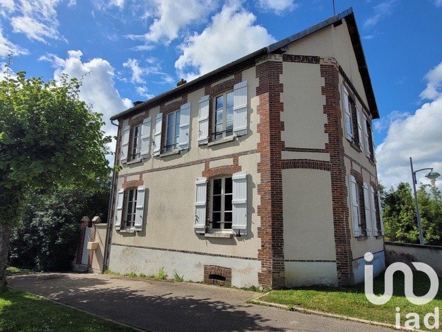 Maison 6 pièces de 114 m² à Esternay (51310)