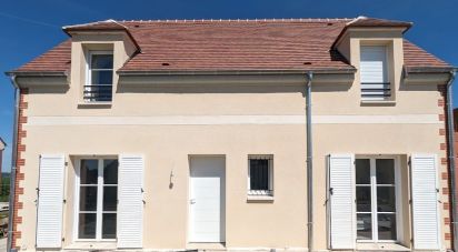 House 6 rooms of 104 m² in Chevrières (60710)