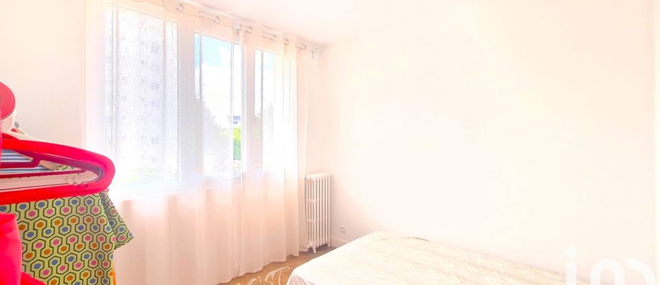 Apartment 3 rooms of 69 m² in Drancy (93700)