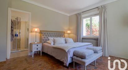 Traditional house 7 rooms of 230 m² in Mougins (06250)