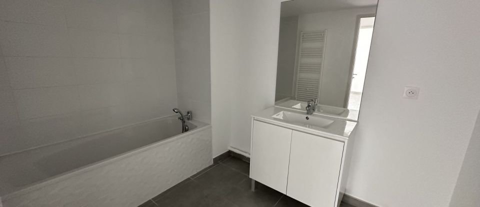 Duplex 4 rooms of 99 m² in Marseille (13002)