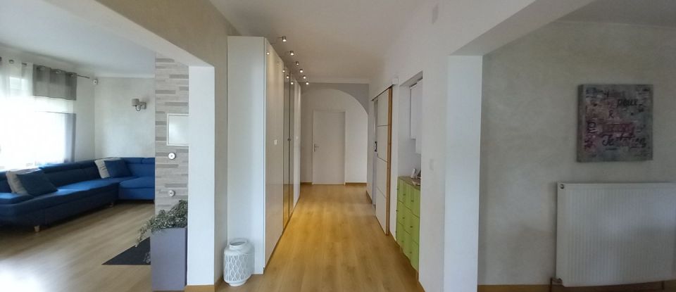 Maison 4 pièces de 104 m² à Schœneck (57350)