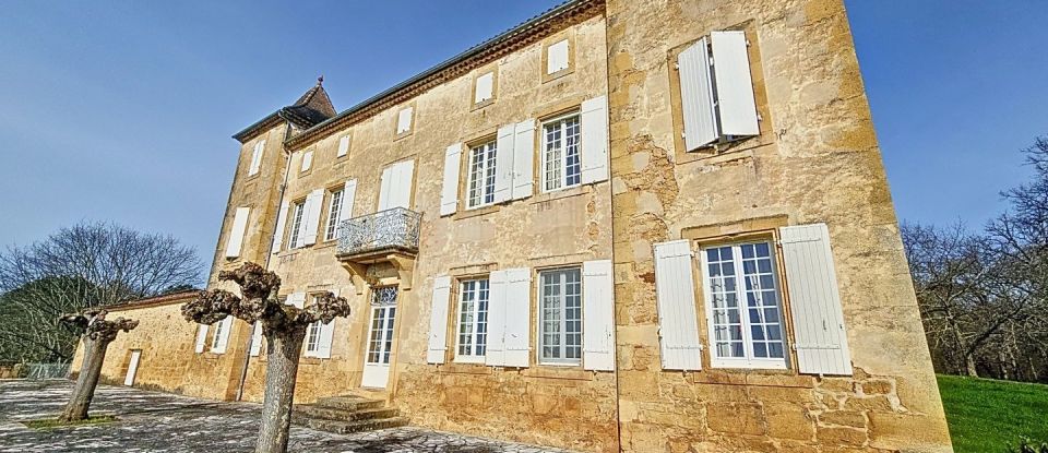 Castle 13 rooms of 270 m² in Condezaygues (47500)