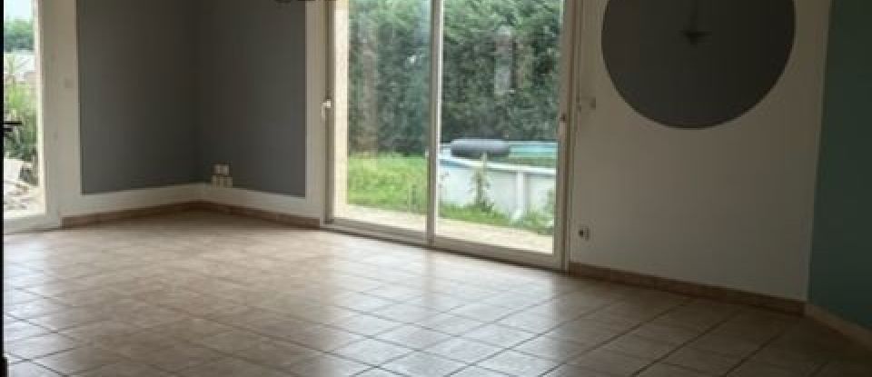 House 5 rooms of 115 m² in Castelmayran (82210)