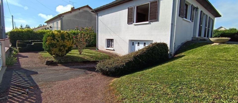 House 5 rooms of 95 m² in Thouars (79100)