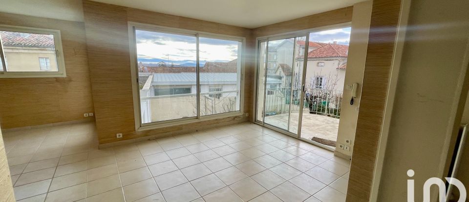 Maison 10 pièces de 246 m² à Aubenas (07200)