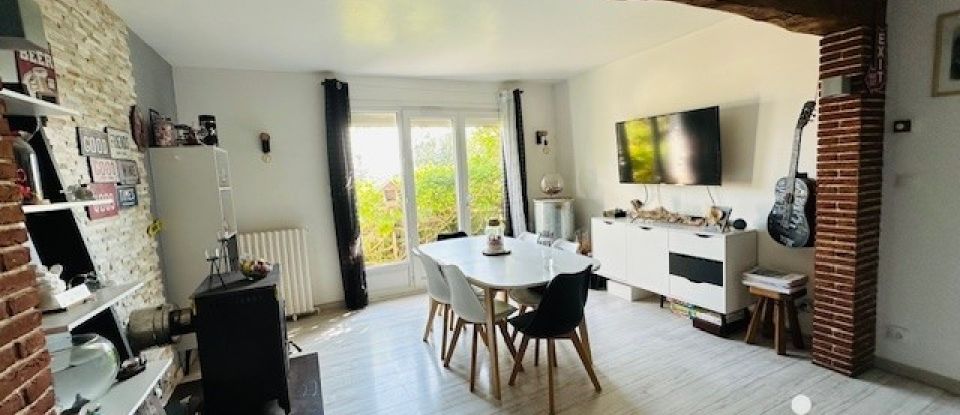 House 4 rooms of 82 m² in Gonfreville-l'Orcher (76700)