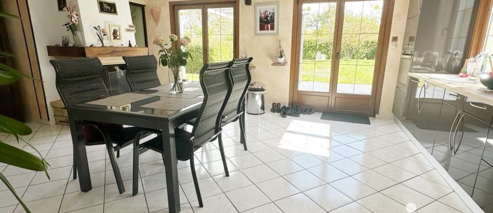 Maison 5 pièces de 136 m² à Cavillon (80310)