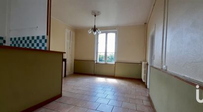 Village house 6 rooms of 176 m² in Saint-Pierre-en-Auge (14170)