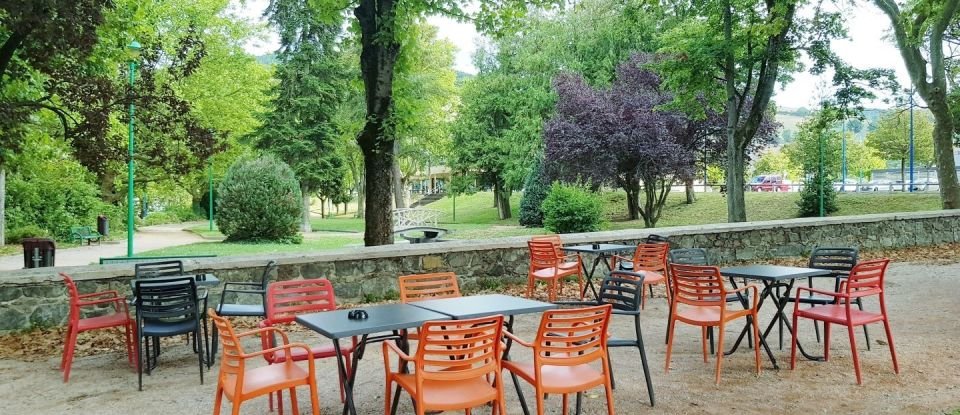 Restaurant of 82 m² in Tarare (69170)