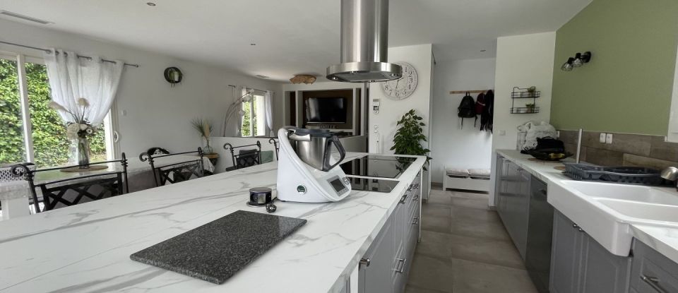 Maison 5 pièces de 106 m² à Saint-Geniès-de-Fontedit (34480)