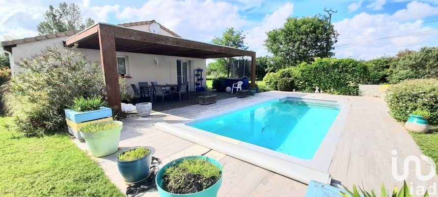 House 4 rooms of 105 m² in Saint-Jean-de-Rives (81500)