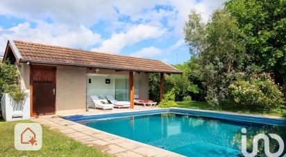 House 6 rooms of 145 m² in La Tour-de-Salvagny (69890)