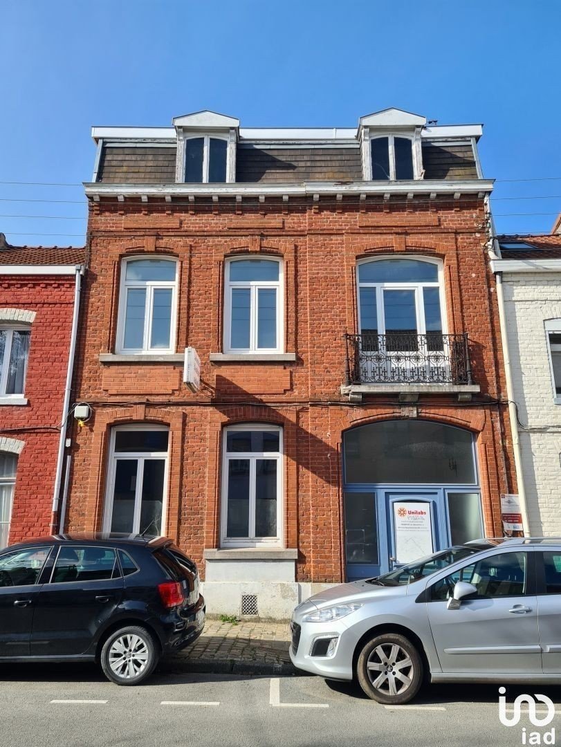 Maison 10 pièces de 200 m² à Orchies (59310)