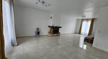 Maison 4 pièces de 91 m² à Chalautre-la-Grande (77171)