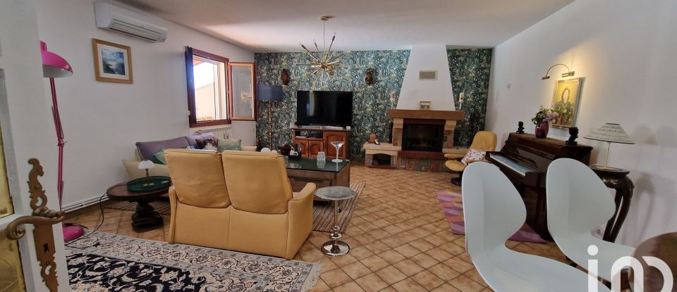 Traditional house 6 rooms of 181 m² in Barjac (30430)