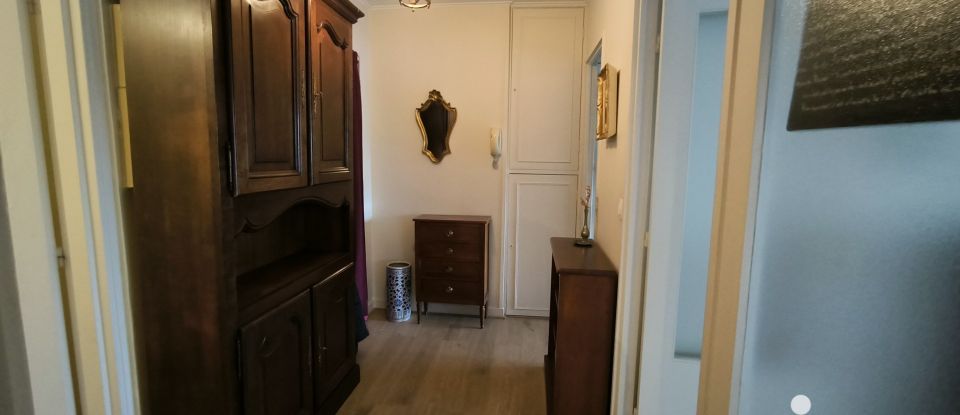 Apartment 5 rooms of 107 m² in La Madeleine (59110)