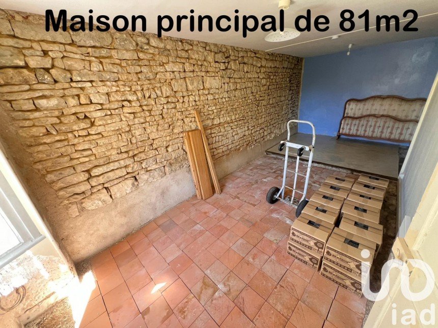 Town house 6 rooms of 130 m² in Charroux (86250)