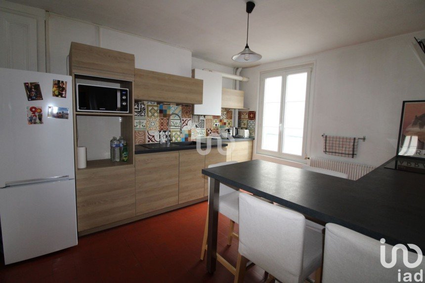 Apartment 5 rooms of 95 m² in Elbeuf (76500)