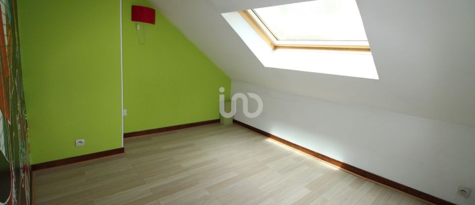 Apartment 5 rooms of 95 m² in Elbeuf (76500)