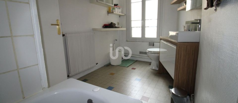 Apartment 5 rooms of 95 m² in Elbeuf (76500)