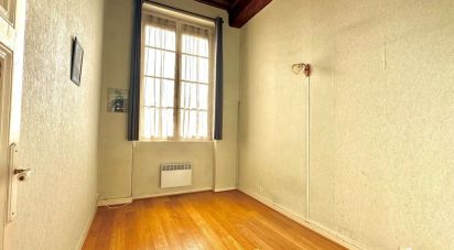 Appartement 3 pièces de 72 m² à Lyon (69004)