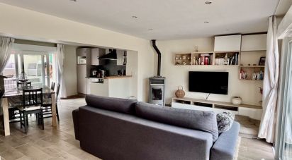 House 4 rooms of 82 m² in Saint-Yon (91650)