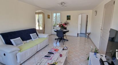 House 5 rooms of 110 m² in Sainte-Terre (33350)