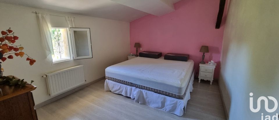 Maison 5 pièces de 110 m² à Sainte-Terre (33350)