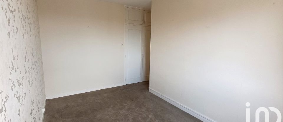 Apartment 4 rooms of 90 m² in Châteauroux (36000)