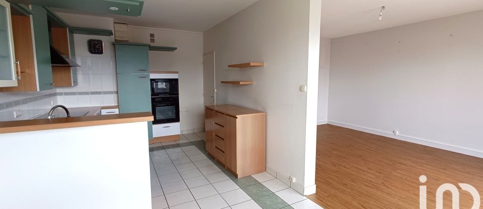 Apartment 4 rooms of 90 m² in Châteauroux (36000)