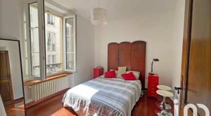 Apartment 4 rooms of 74 m² in Versailles (78000)