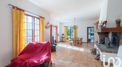 House 9 rooms of 210 m² in Triel-sur-Seine (78510)