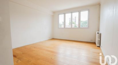 Apartment 1 room of 27 m² in Clamart (92140)