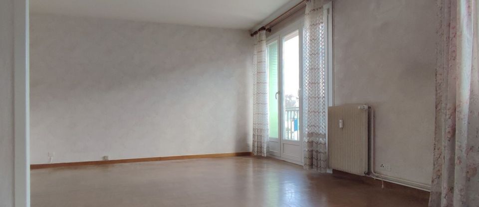 Appartement 4 pièces de 81 m² à Mende (48000)