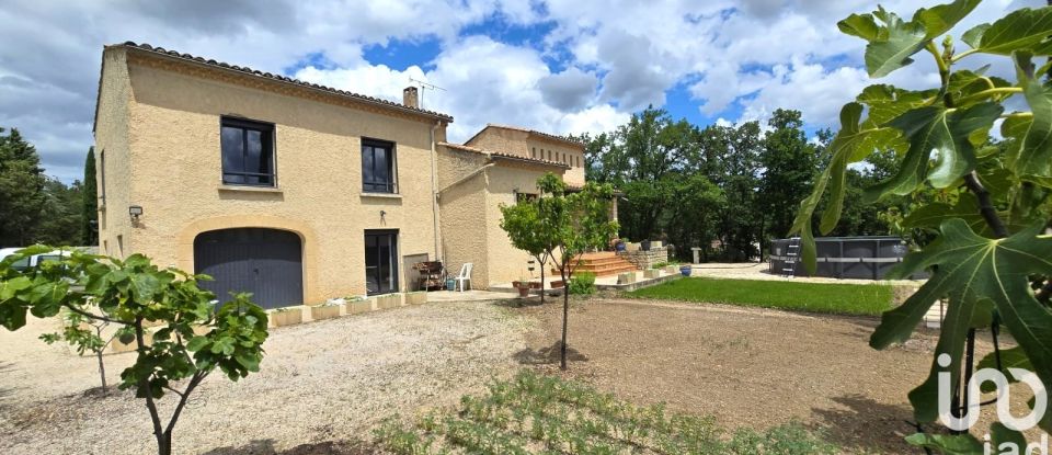 Maison traditionnelle 7 pièces de 170 m² à Aubignan (84810)