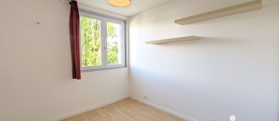 Appartement 3 pièces de 67 m² à Mérignac (33700)
