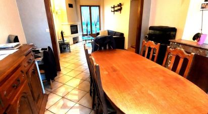 Village house 5 rooms of 96 m² in Brunehamel (02360)