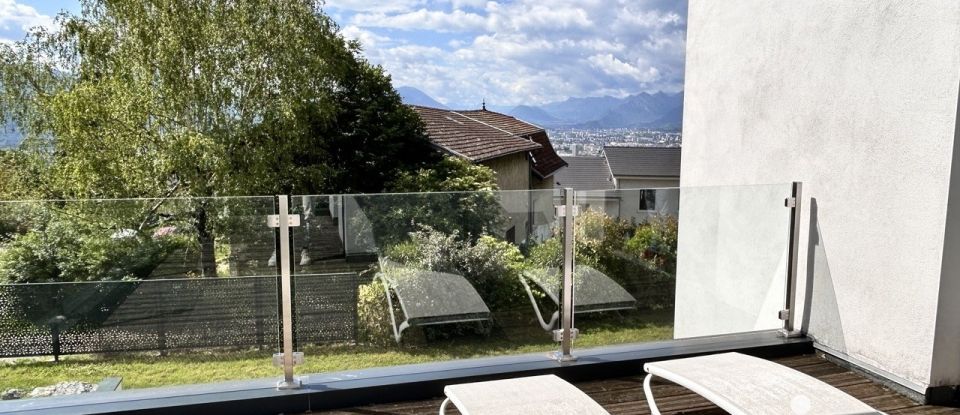 Architect house 5 rooms of 171 m² in La Tronche (38700)