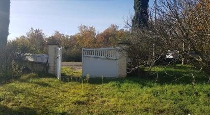 Land of 926 m² in Charmes-sur-Rhône (07800)